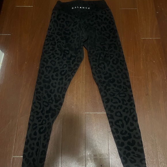 Balance Athletica Leggings - Picture 10 of 11